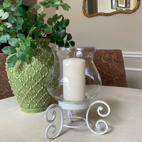 Elegant Metal Scroll Candle Holder Hurricane Candle Holder - Picture 4 of 6